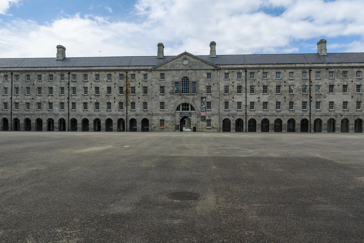 NATIONAL MUSEUM OF IRELAND - DECORATIVE ARTS AND HISTORY 013