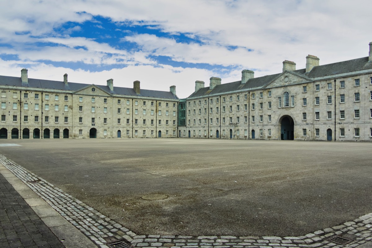 NATIONAL MUSEUM OF IRELAND - DECORATIVE ARTS AND HISTORY 018