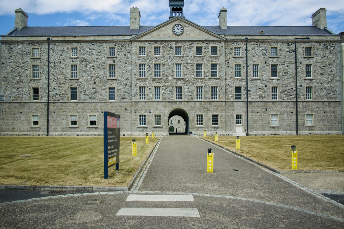 NATIONAL MUSEUM OF IRELAND - DECORATIVE ARTS AND HISTORY 023