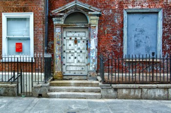  AMAZING DOOR AT 47 MIDDLE ABBEY STREET - IT  TOOK ME A LONG TIME TO DISCOVER THE BACKGROUND STORY   