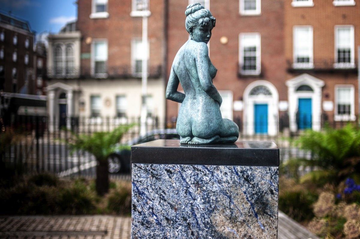 THE THREE ELEMENTS TO THE OSCAR WILDE SCULPTURE BY DANNY OSBORNE  - MERRION SQUARE PUBLIC PARK  003