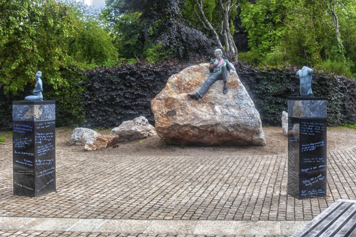 THE THREE ELEMENTS TO THE OSCAR WILDE SCULPTURE BY DANNY OSBORNE  - MERRION SQUARE PUBLIC PARK  011