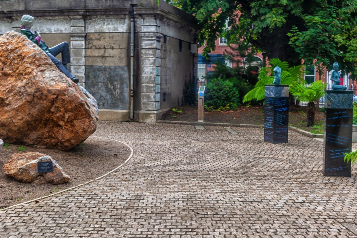 THE THREE ELEMENTS TO THE OSCAR WILDE SCULPTURE BY DANNY OSBORNE  - MERRION SQUARE PUBLIC PARK  013