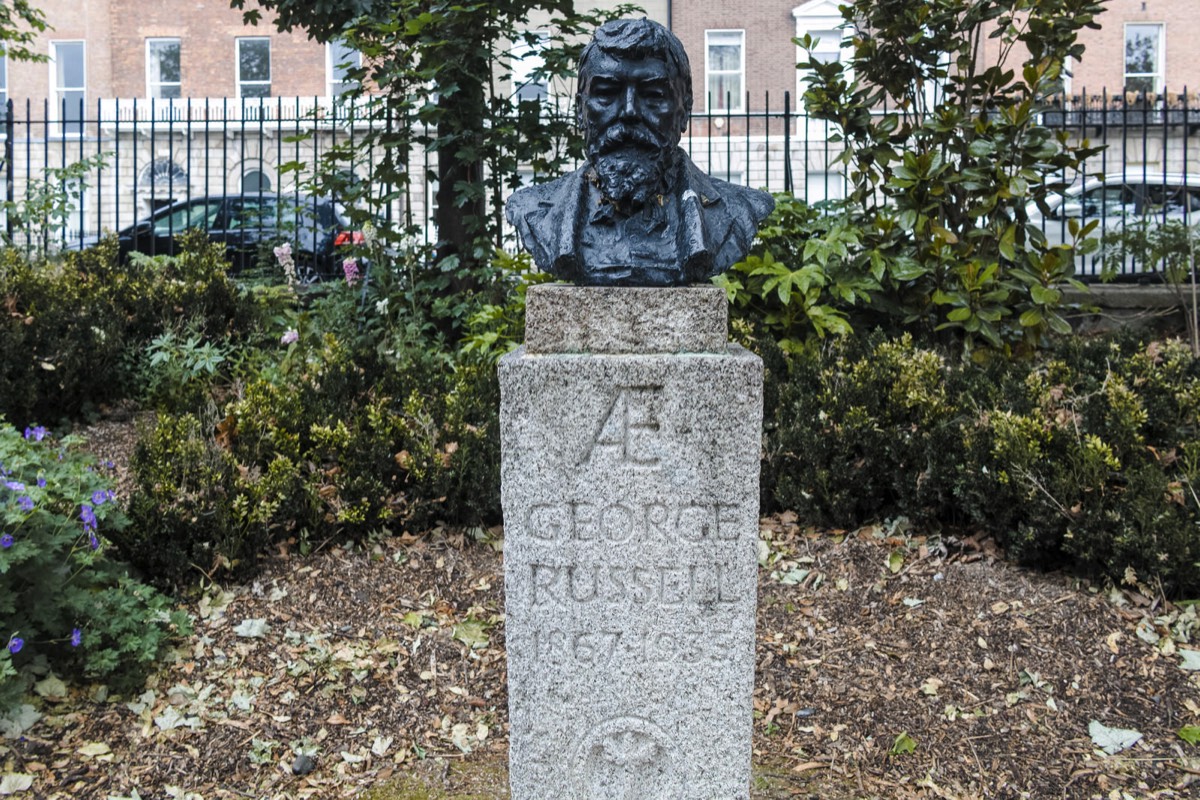 GEORGE WILLIAM RUSSELL Æ  -  MERRION SQUARE PUBLIC PARK 005