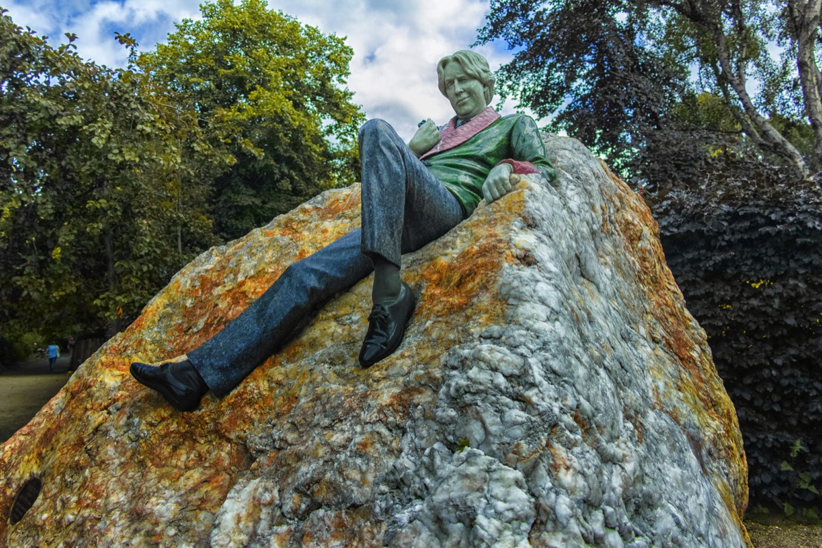 OSCAR WILDE SCULPTURE BY DANNY OSBORNE - THREE ELEMENTS 002