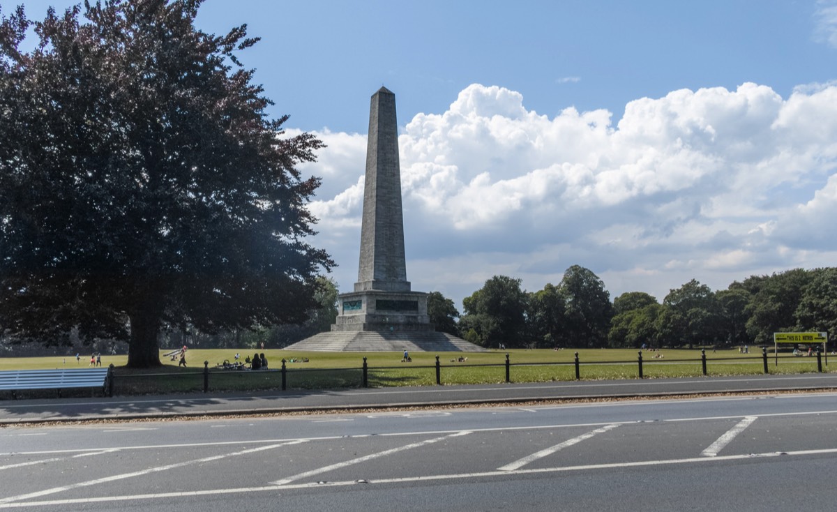 The Wellington Testimonial was built to commemorate the victories of Arthur Wellesley, 1st Duke of Wellington. 001