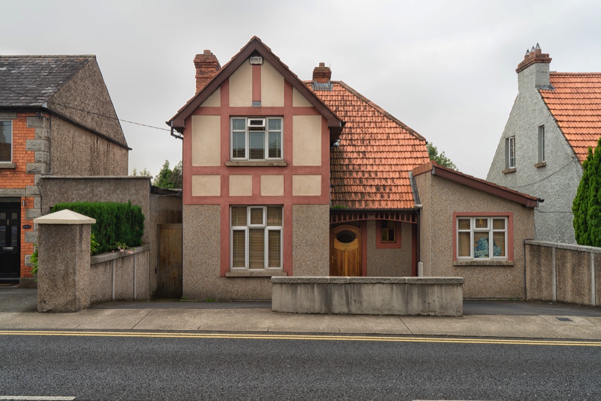 HOUSES AND HOMES ALONG DUNDRUM ROAD 008