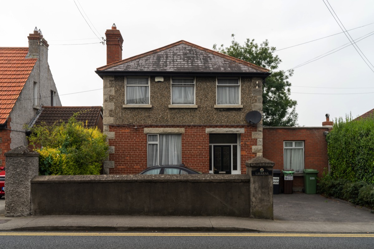 HOUSES AND HOMES ALONG DUNDRUM ROAD 010