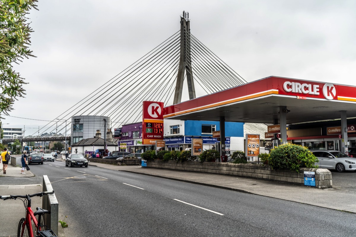 VIEWS OF THE WILLIAM DARGAN BRIDGE IN DUNDRUM 005