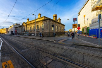  FOUR COURTS 