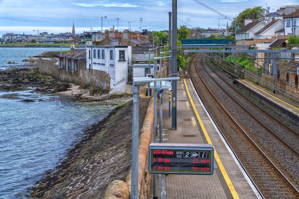 DART TRAIN STATION AT SEAPOINT 002