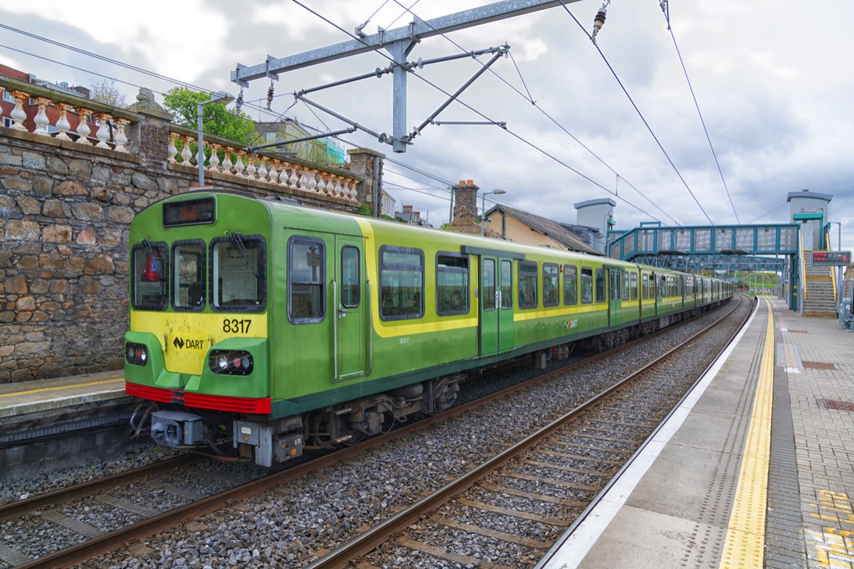 DART TRAIN STATION AT SEAPOINT 005