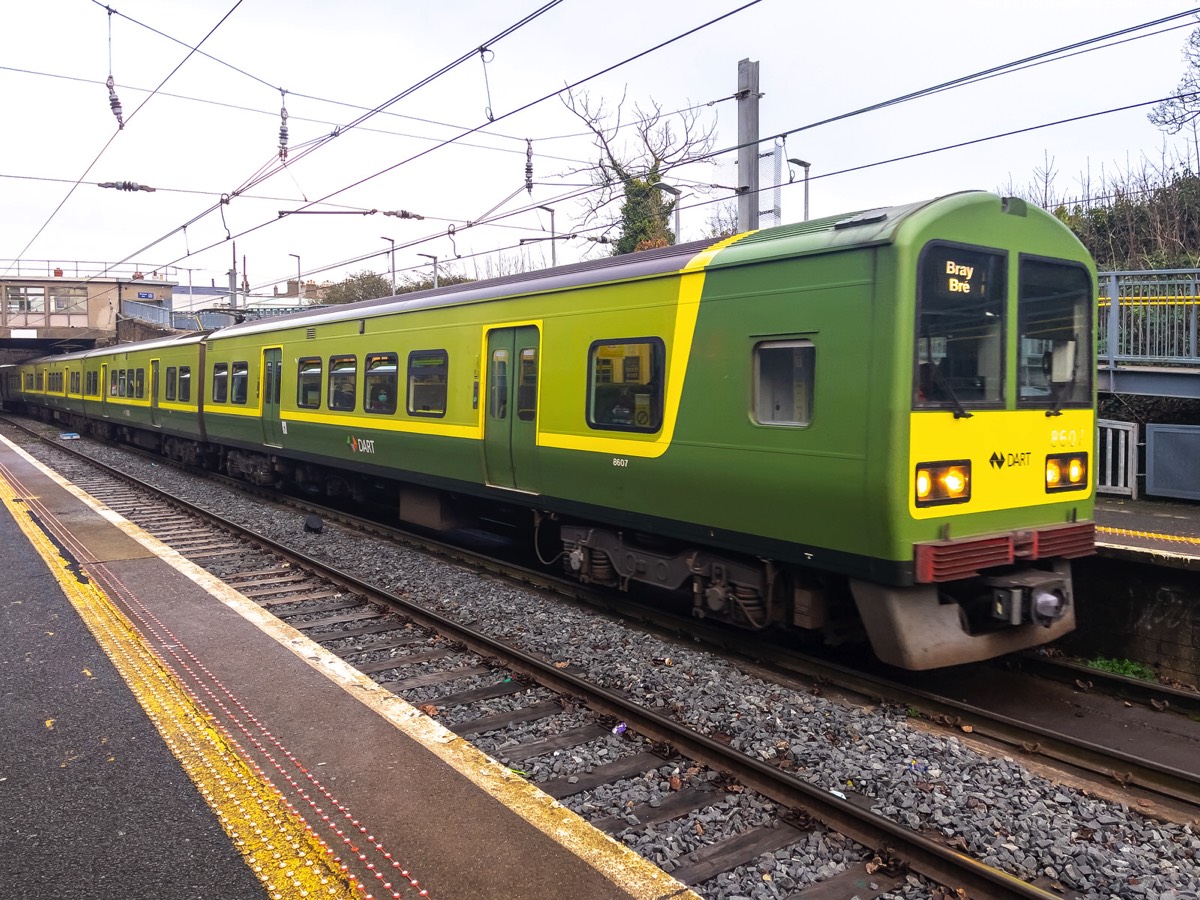 SANDYCOVE AND GLASTHULE TRAIN STATION  006