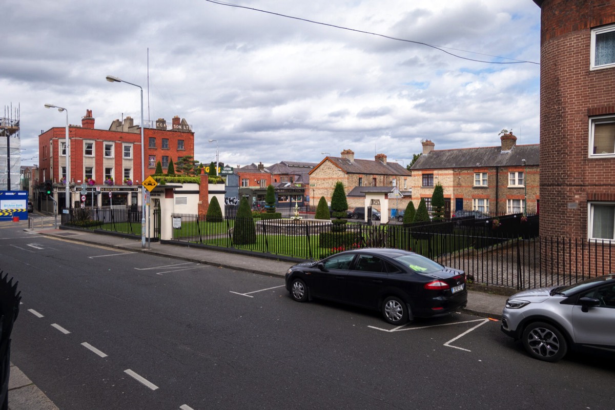 NEAR THE FOUR COURTS LUAS TRAM STOP - CHANCERY PLACE - CHANCERY STREET - WEST CHARLES STREET  016