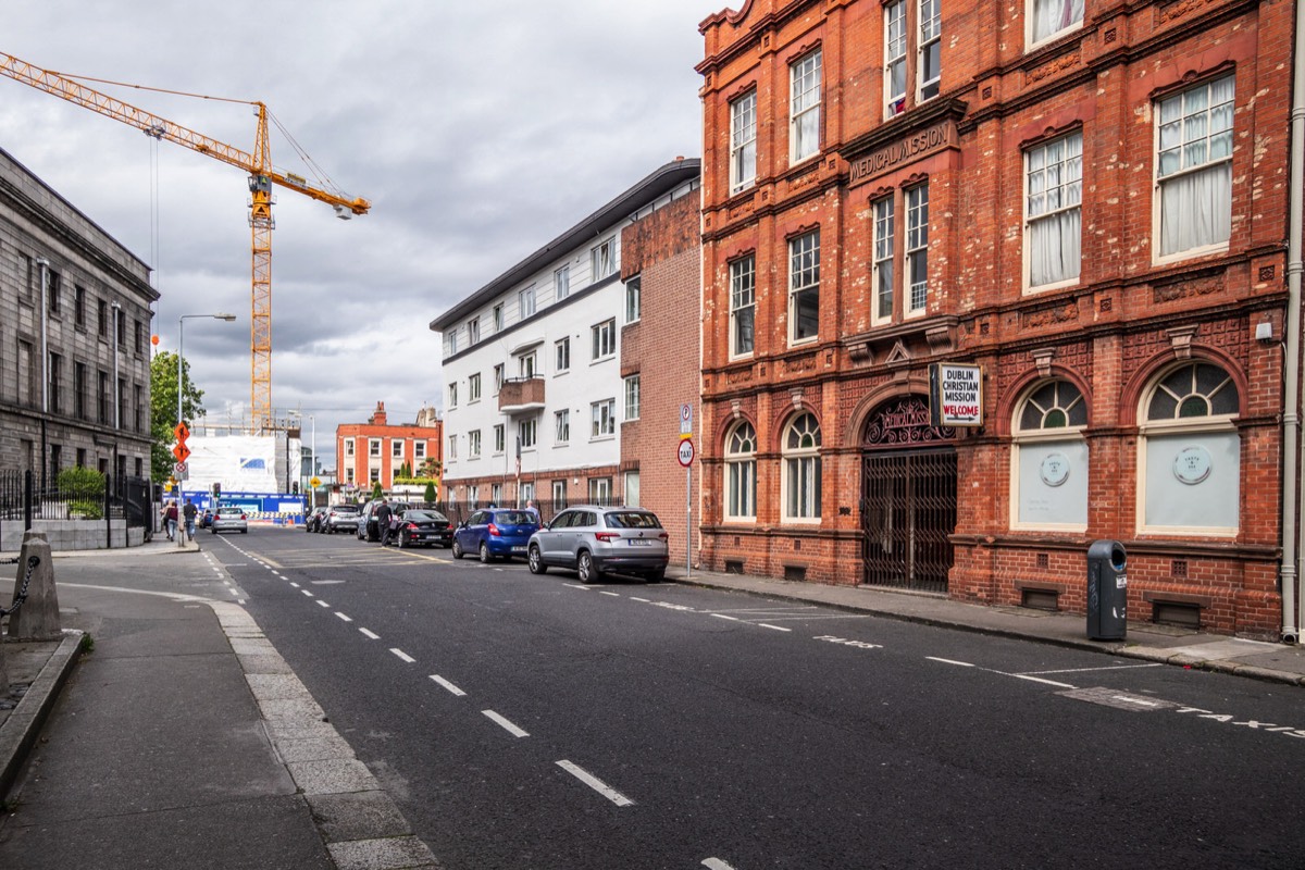 NEAR THE FOUR COURTS LUAS TRAM STOP - CHANCERY PLACE - CHANCERY STREET - WEST CHARLES STREET  020