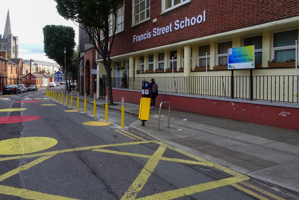 PENCIL SHAPED BOLLARDS  AND THE FRANCIS STREET SCHOOL ZONE  ON JOHN DILLON STREET - ST NICHOLAS PLACE - CLARENCE MANGAN SQUARE 011