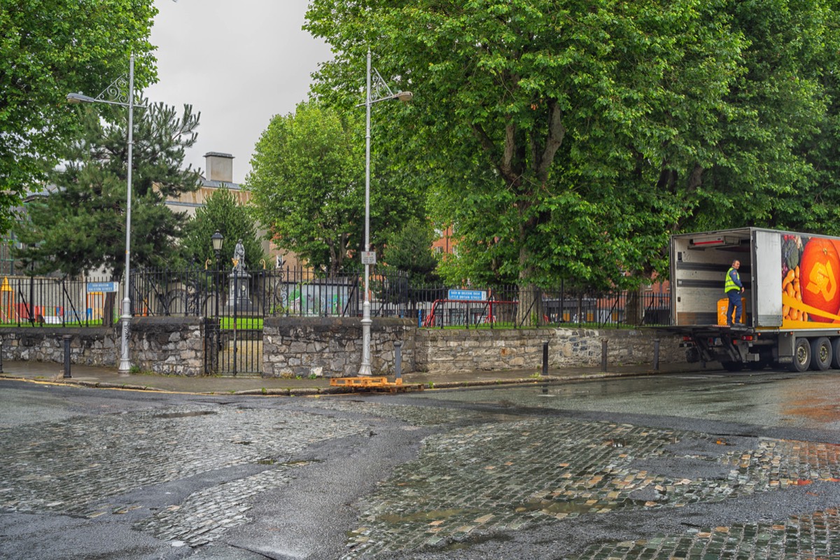 Little Britain Street was immortalised as the location of Barney Kiernan’s pub 003