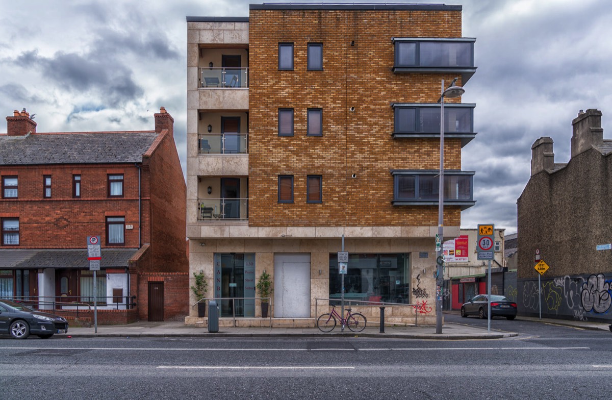 RANDOM IMAGES OF PEARSE STREET APRIL 2017 001