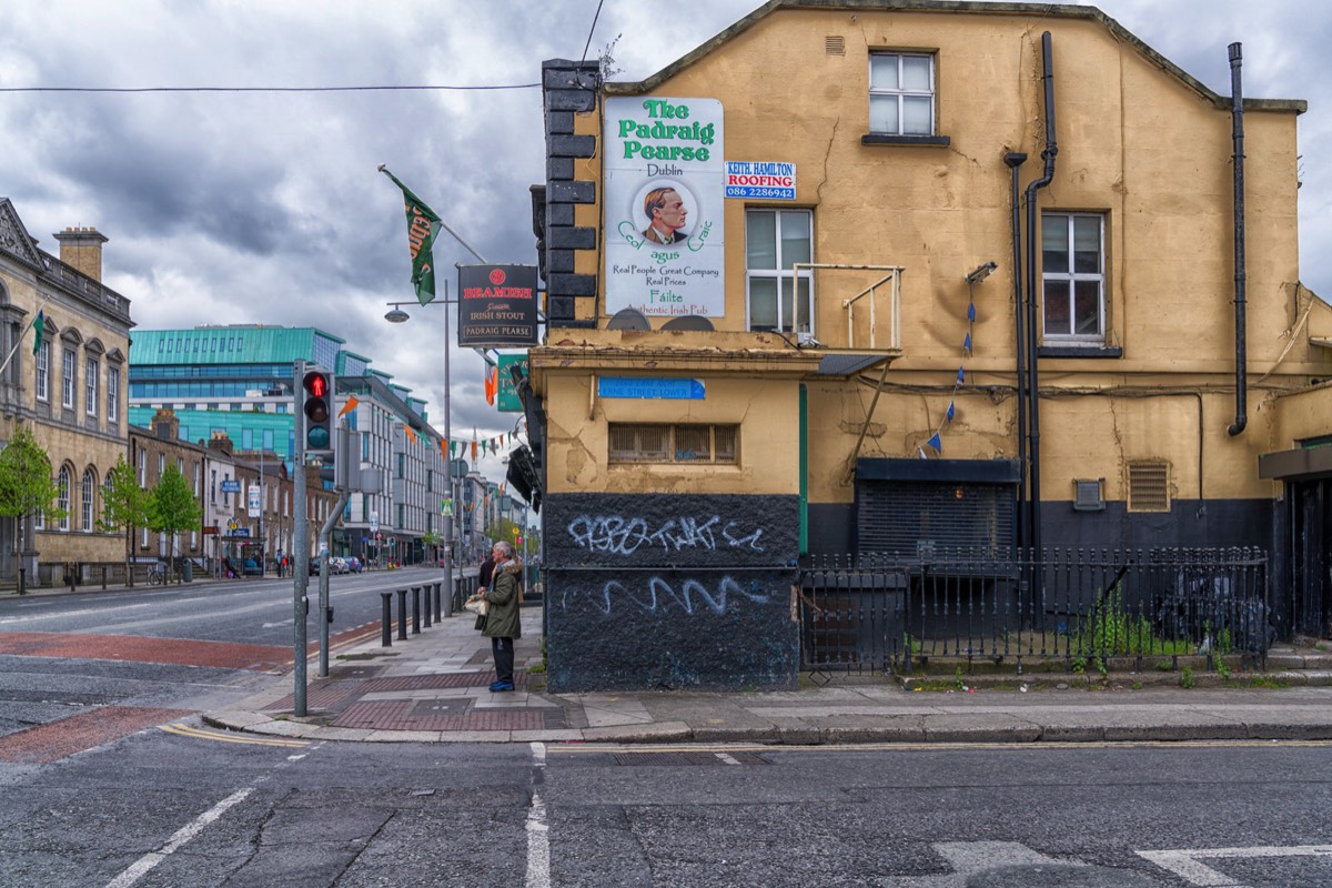RANDOM IMAGES OF PEARSE STREET APRIL 2017 003