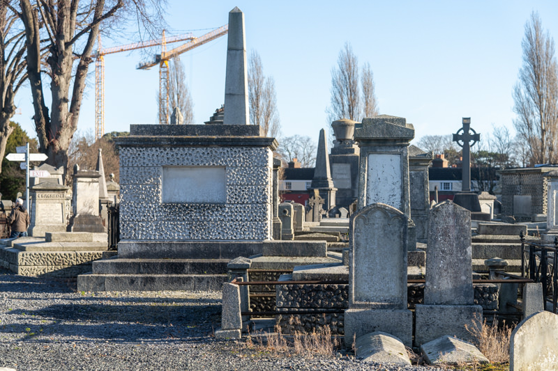 THE DECLINE AND RESTORATION OF A VICTORIAN CEMETERY 159734