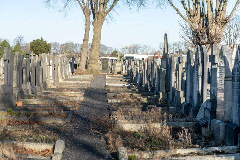 THE DECLINE AND RESTORATION OF A VICTORIAN CEMETERY 159750