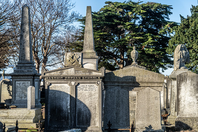 THE DECLINE AND RESTORATION OF A VICTORIAN CEMETERY 159762