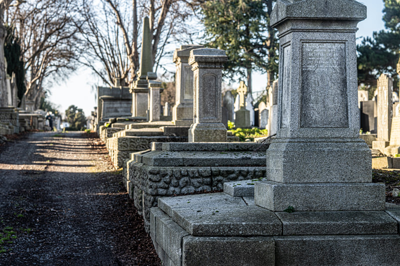 THE DECLINE AND RESTORATION OF A VICTORIAN CEMETERY 159809