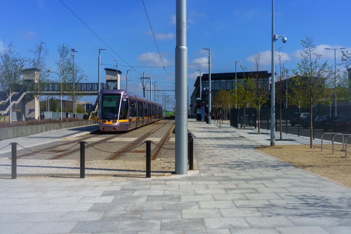 BROOMBRIDGE TRAM STOP AND TRAIN STATION 003