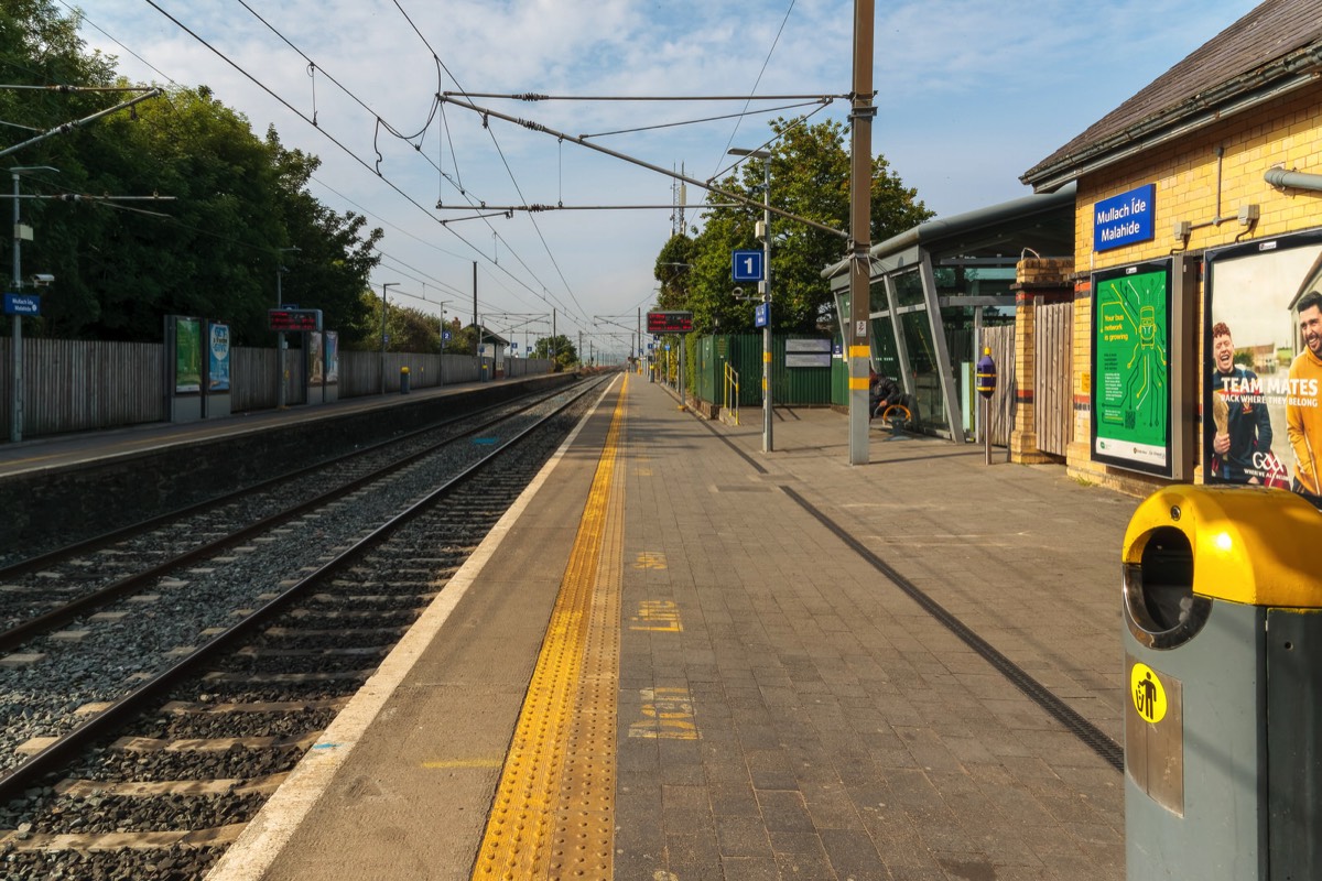 MALAHIDE TRAIN STATION 009