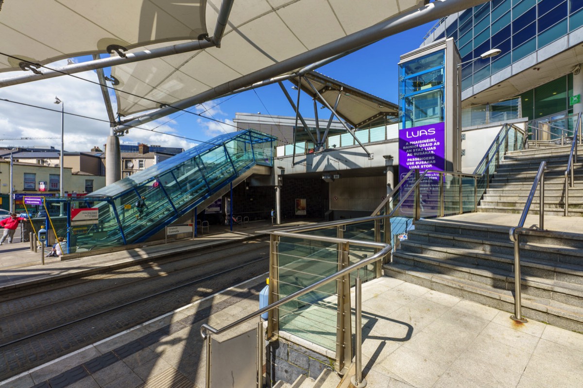 LUAS TRAM STOP AT CONNOLLY RAILWAY STATION 007