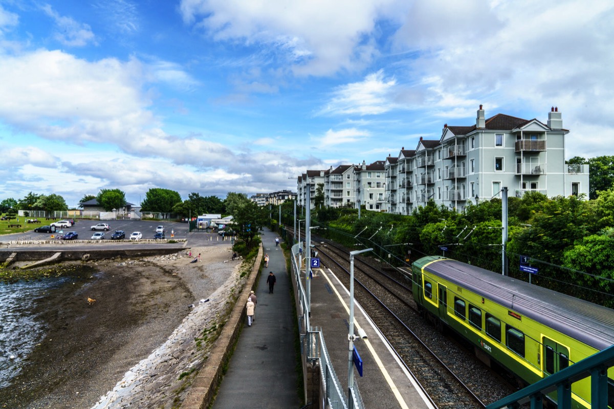 THE SALTHILL AND MONKSTOWN DART STATION - DUN LAOGHAIRE  008