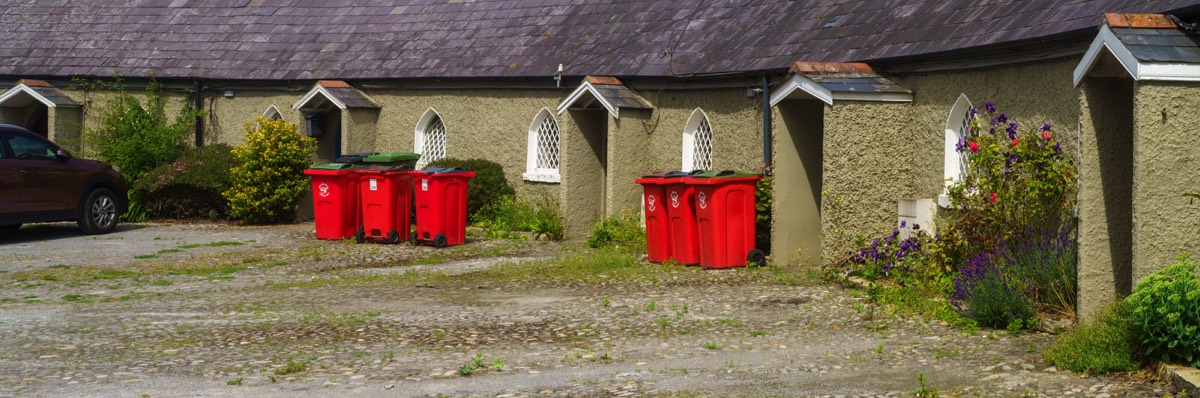 DOH-RAY-MEE COTTAGES - CRESCENT COTTAGES IN RAHENY  005