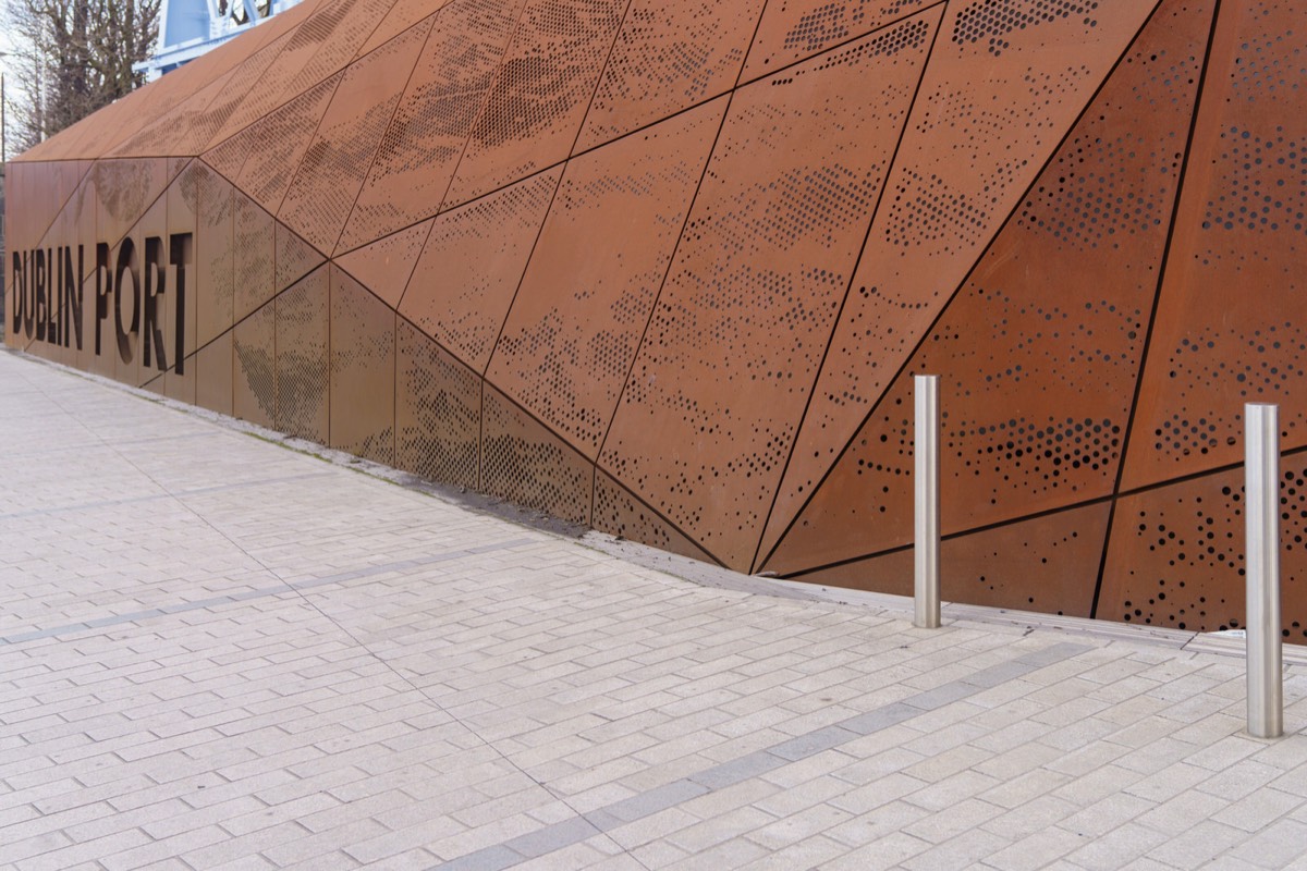 DUBLIN PORT COMPANY ON THE EAST WALL ROAD 002