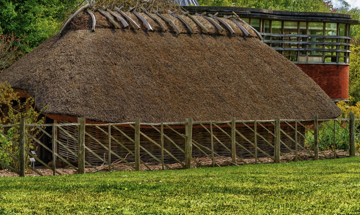 VIKING HOUSE AT THE BOTANIC GARDENS 001