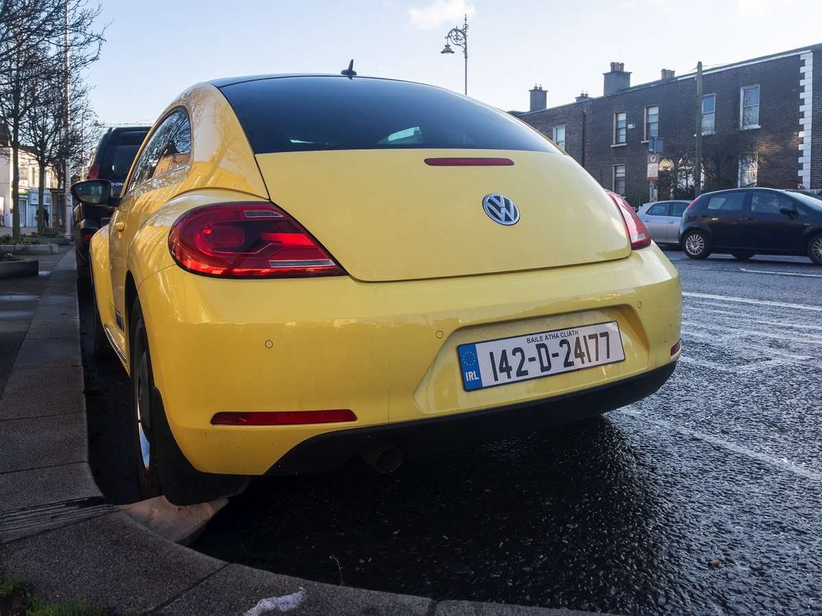 YELLOW BUG - VW BEETLE PARKED ON MANOR STREET IN STONEYBATTER 003