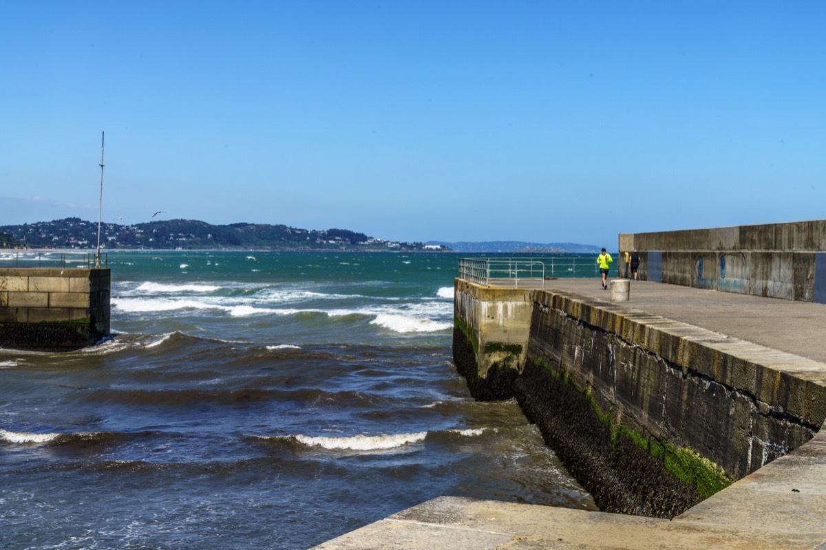 BRAY HARBOUR AND NEARBY 028