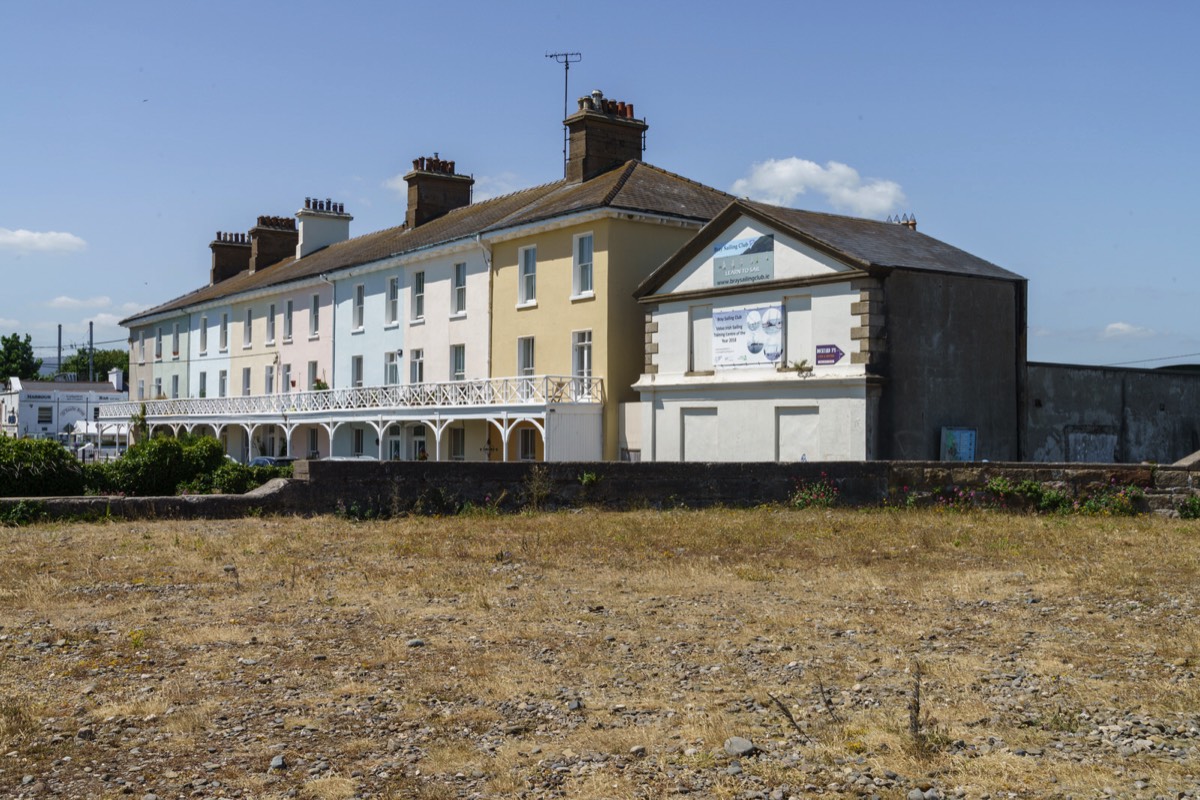 INTERESTING TERRACE OF HOUSES  AT STRAND ROAD - SEAPOINT ROAD  BRAY  007