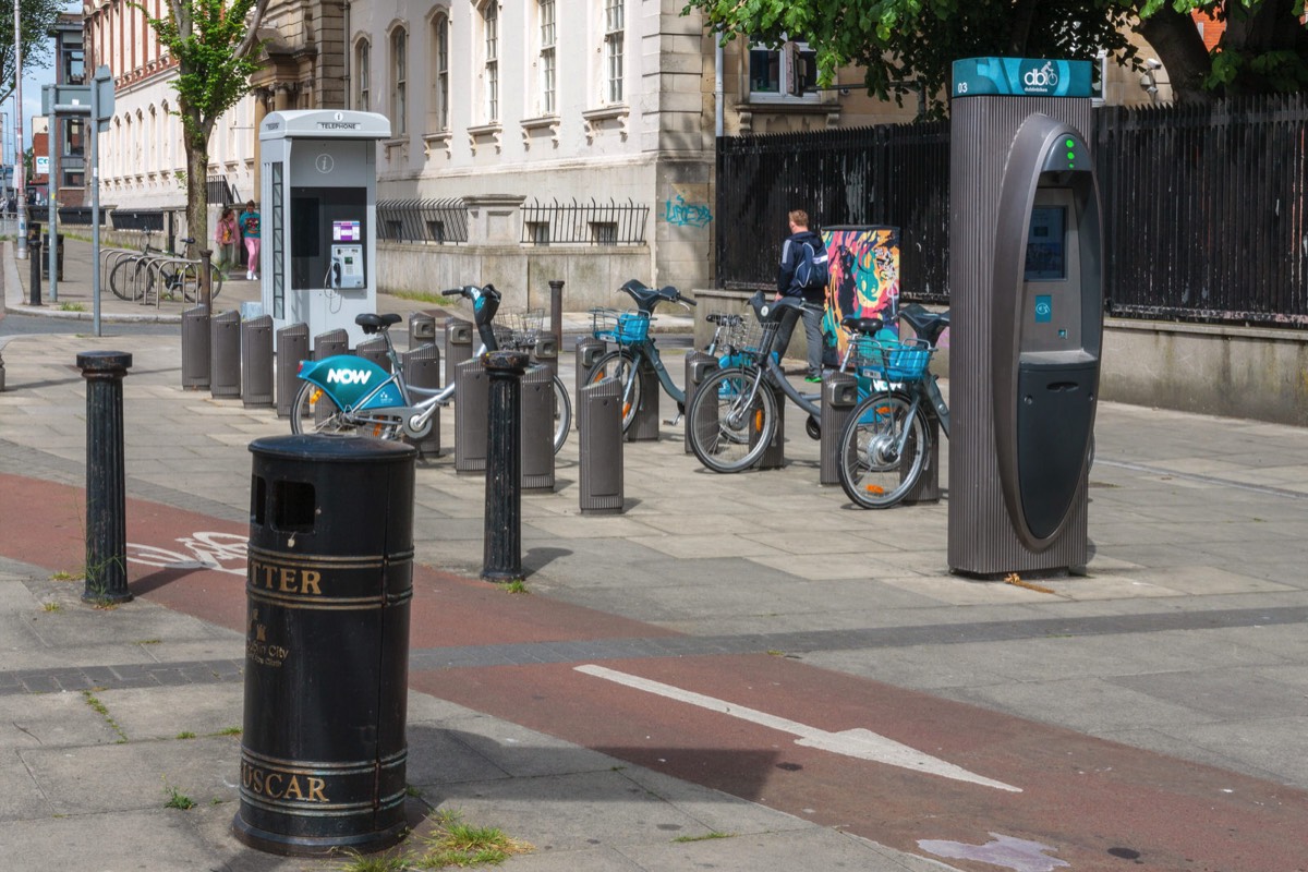 THE NEW PHONE KIOSK ON BOLTON STREET HAS BEEN UNWRAPPED - SIGMA 24-105mm LENS AND CANON 1DsIII   001