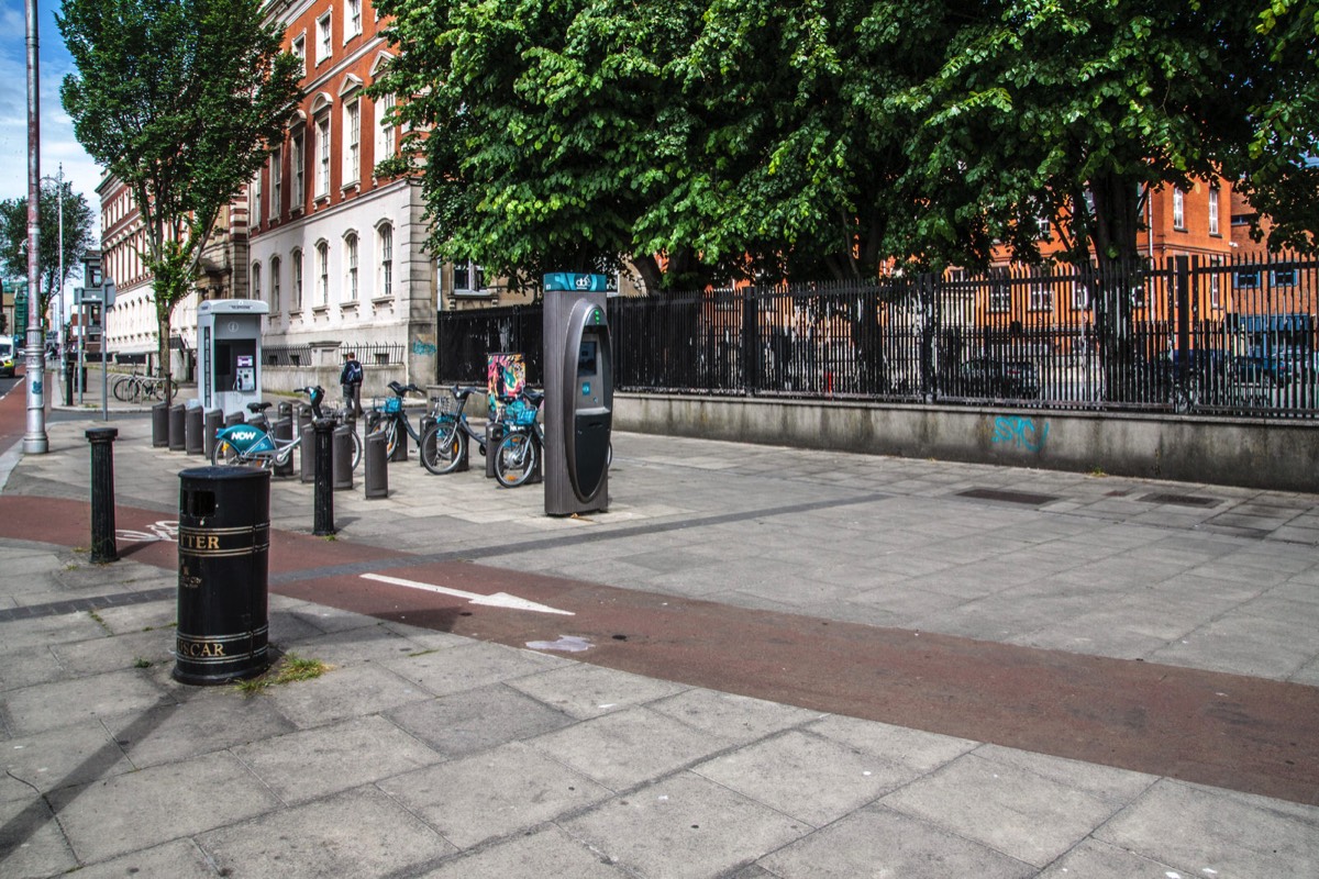 THE NEW PHONE KIOSK ON BOLTON STREET HAS BEEN UNWRAPPED - SIGMA 24-105mm LENS AND CANON 1DsIII   003