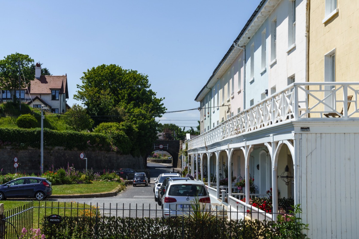 INTERESTING TERRACE OF HOUSES  AT STRAND ROAD - SEAPOINT ROAD  BRAY  003