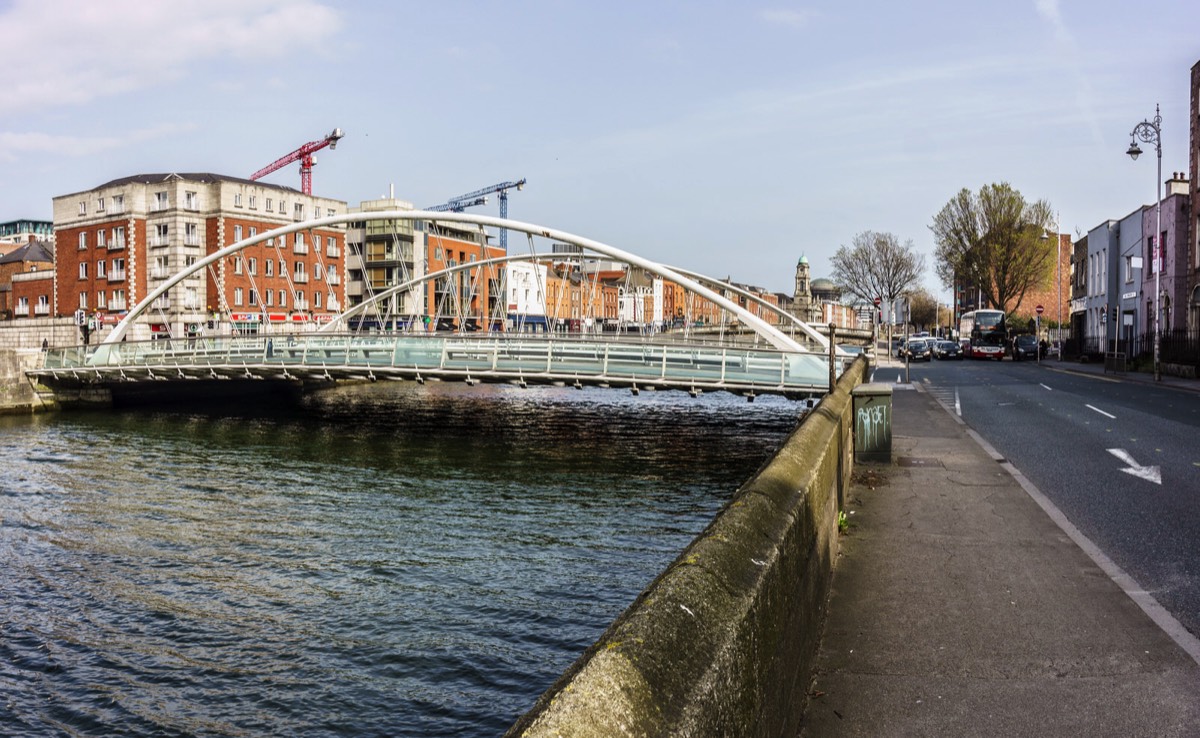 CONNECTING THE SOUTH QUAYS TO BLACKHALL PLACE - JAMES JOYCE BRIDGE 001