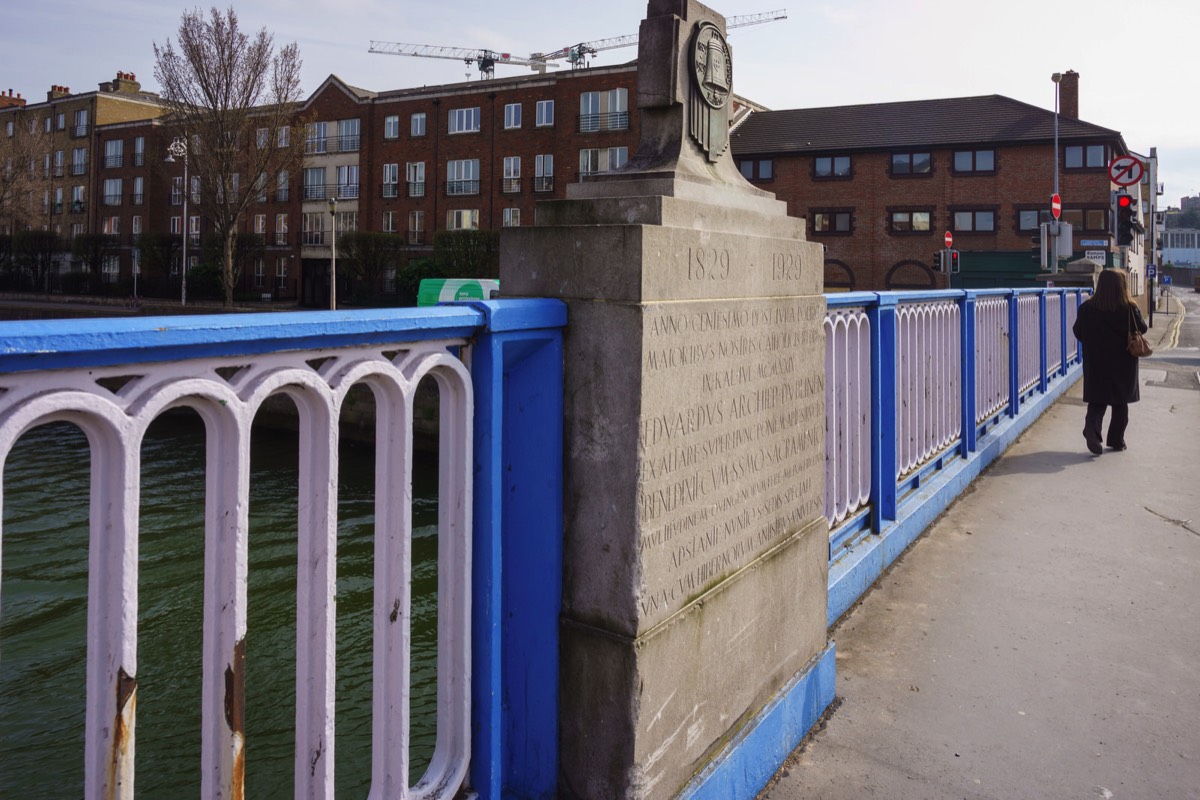 CENTENARY PLAQUE ON O