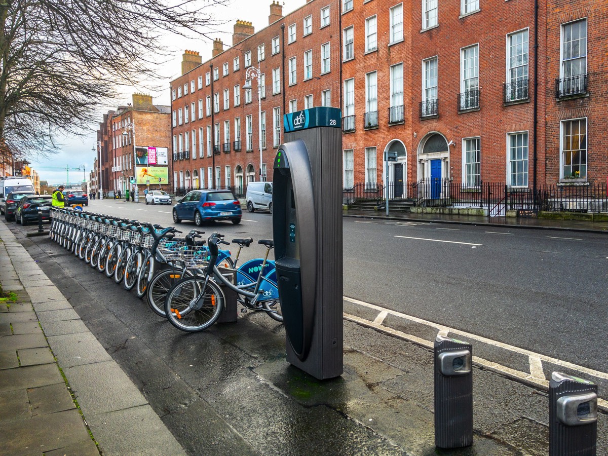 DUBLINBKES DOCKING STATION 28 - WEST MOUNTJOY SQUARE 002