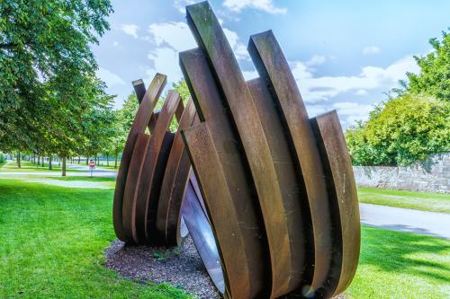 CORTEN STEEL SCULPTURE BY BERNAR VENET 003