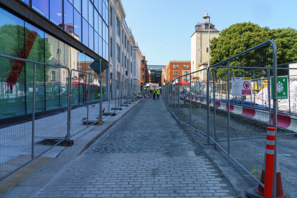 WOLFE TONE STREET IS BEING RESURFACED 003