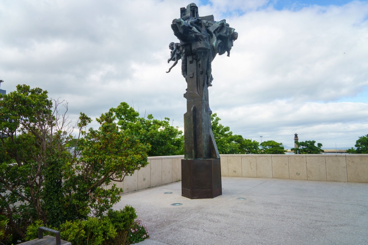 CHRIST THE KING IS A TRIPLE CROSS SCULPTURE BY ANDREW O’CONNOR