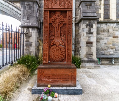  SMALL MEMORIAL GARDEN - CHRIST CHURCH CATHEDRAL 