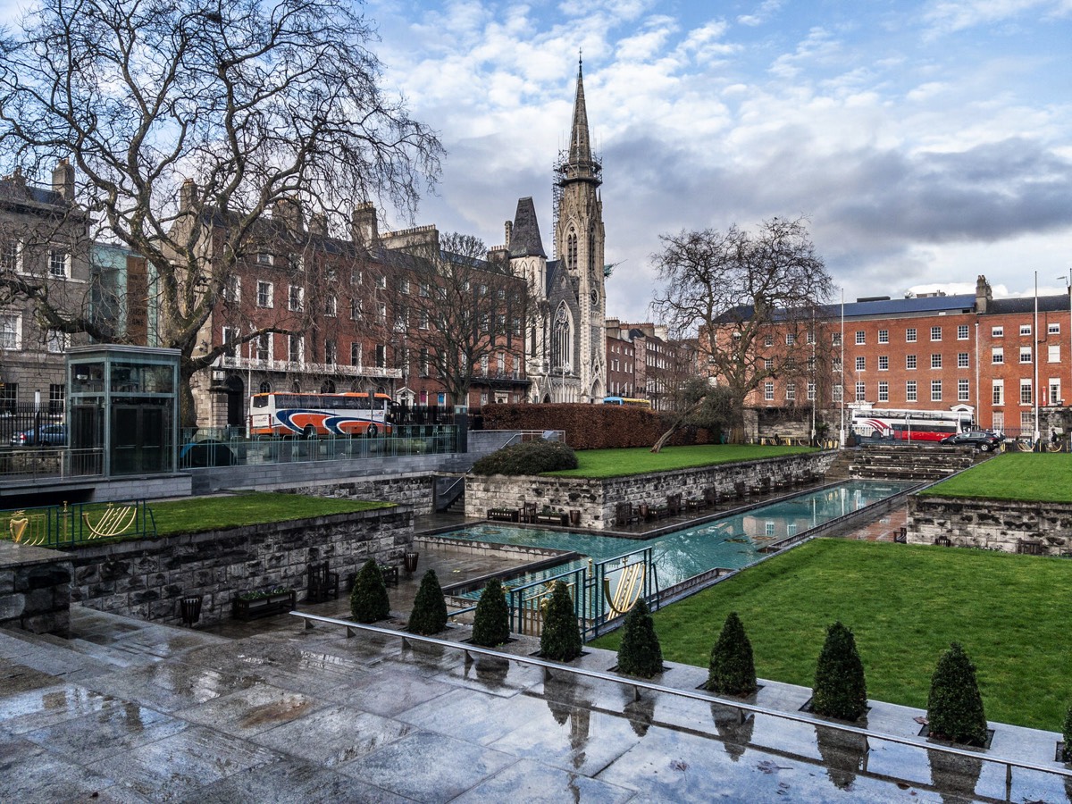 THE GARDEN OF REMEMBRANCE PARNELL SQUARE  008