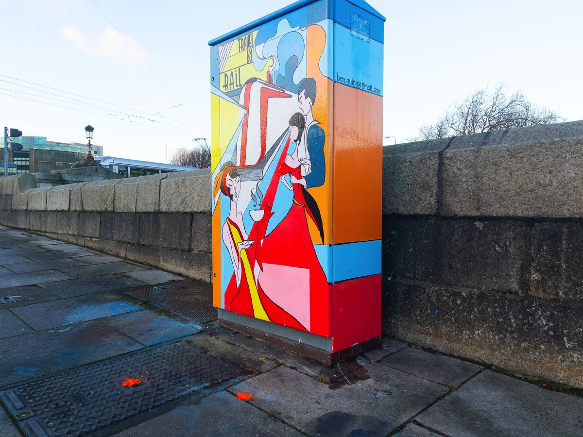 PAINT-A-BOX STREET ART AT VICTORIA QUAY 002