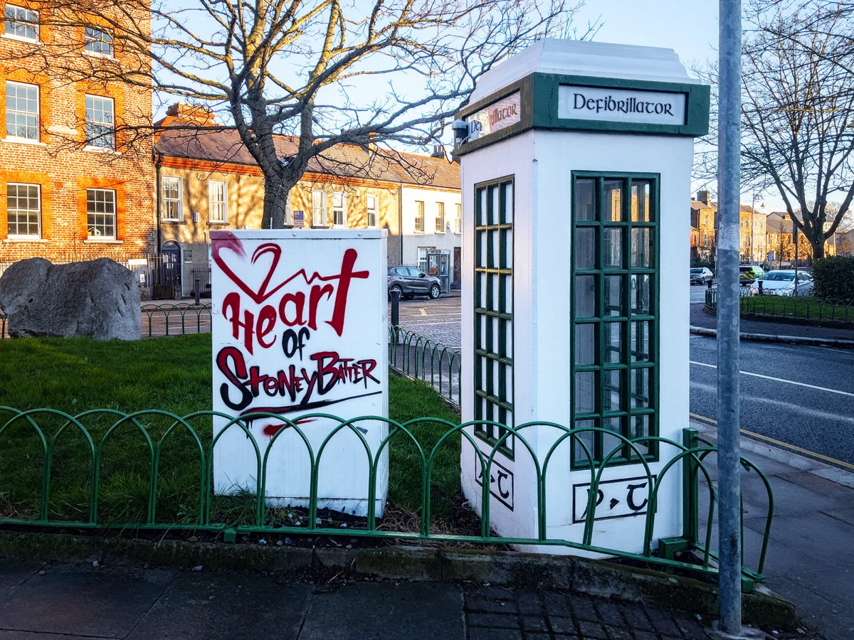 THE HEART OF STONEYBATTER  - PAINT-A-BOX STREET ART PLUS A REPURPOSED PHONE KIOSK 001